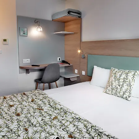 Hotel Revotel Centre Gare Et Congres