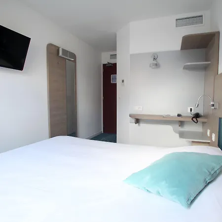 Revotel Centre Gare Et Congres