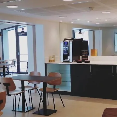 Hotel Revotel Centre Gare Et Congrès