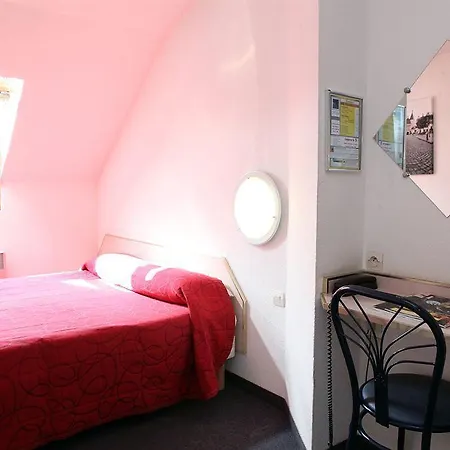 Hotel Revotel Centre Gare Et Congres 2*