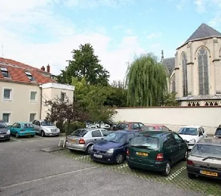 فندق Revotel Centre Gare Et Congres 2*