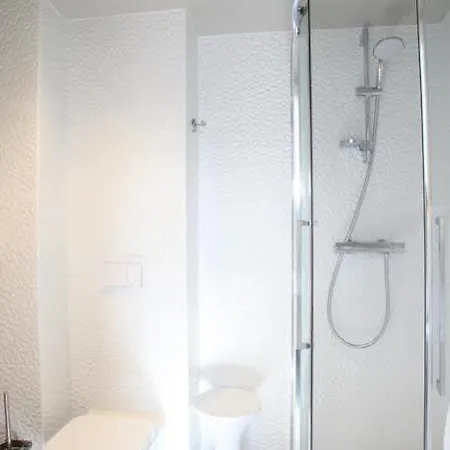 Revotel Centre Gare Et Congres מלון