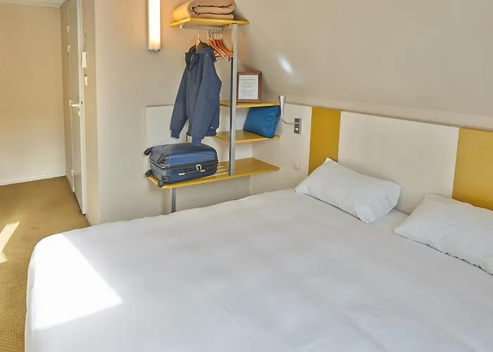 ホテル Revotel Centre Gare Et Congres 2*