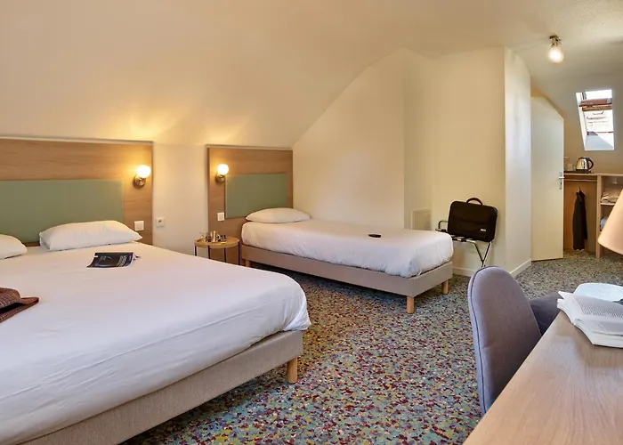 Revotel Centre Gare Et Congres Hotel