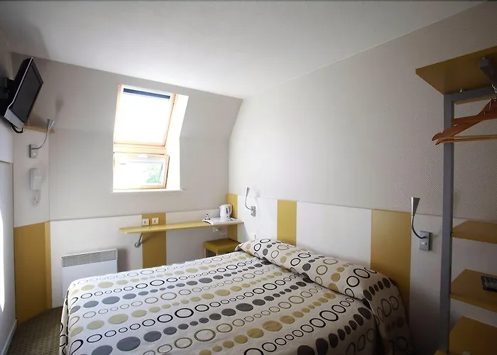 Revotel Centre Gare Et Congres ホテル